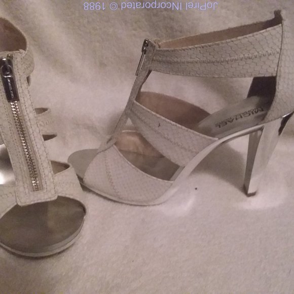 Michael Kors Snakeskin Designed 3 Strap Ankle 4 in Heel - Picture 2 of 7